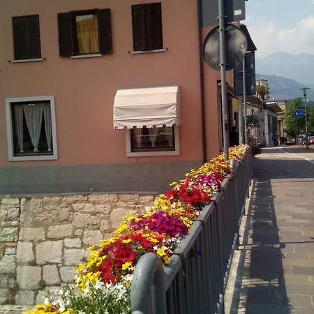 Pensión Alloggio Ponte Dei Cavalleggeri
