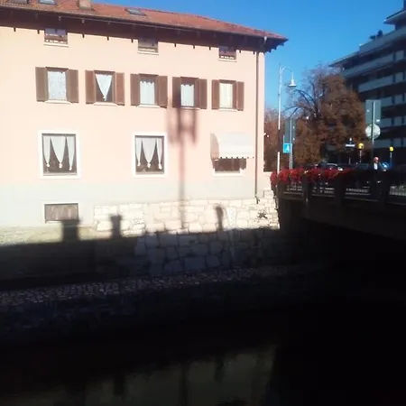 Alloggio Ponte Dei Cavalleggeri *