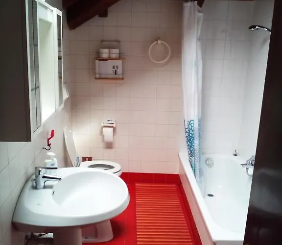 Alloggio Ponte Dei Cavalleggeri בית הארחה טרנטו