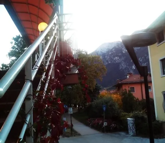 Alloggio Ponte Dei Cavalleggeri בית הארחה *