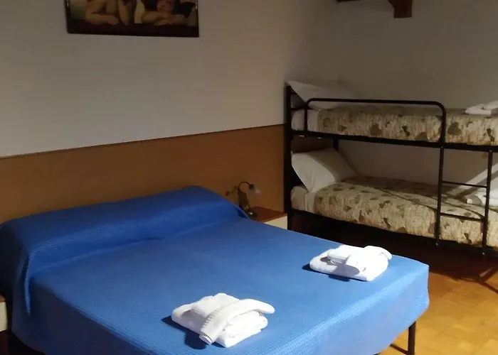 בית הארחה Alloggio Ponte Dei Cavalleggeri *