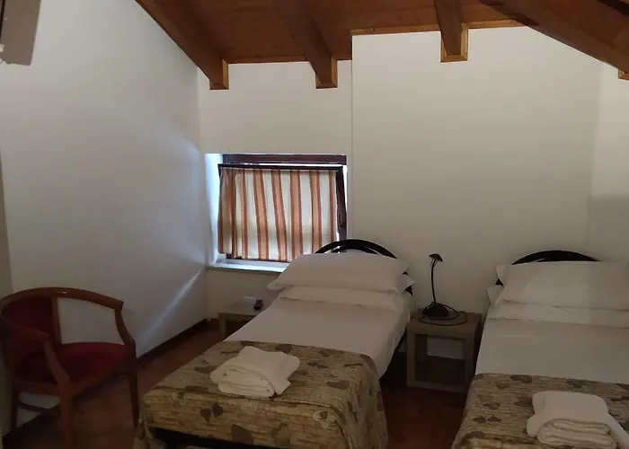 Alloggio Ponte Dei Cavalleggeri בית הארחה *